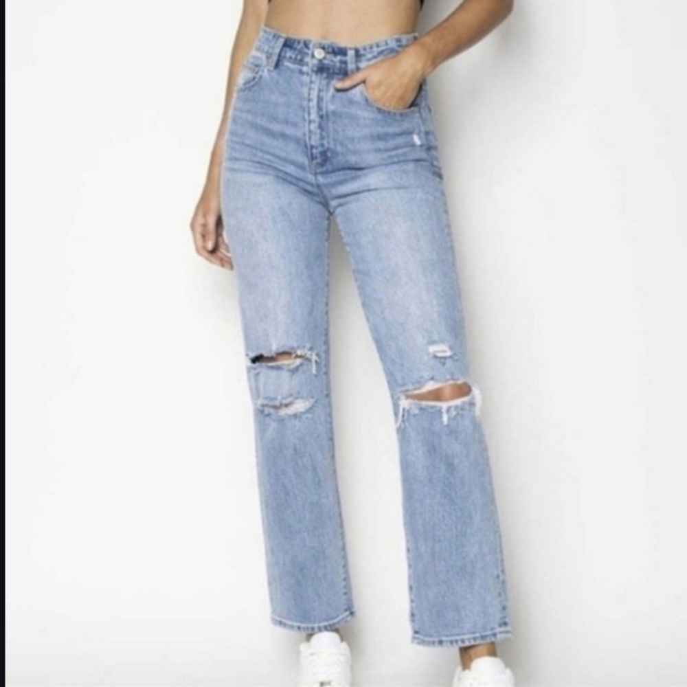ZGY Denim Ripped Straight Leg Jean in Reality Blue Trash Denim Sz 29
